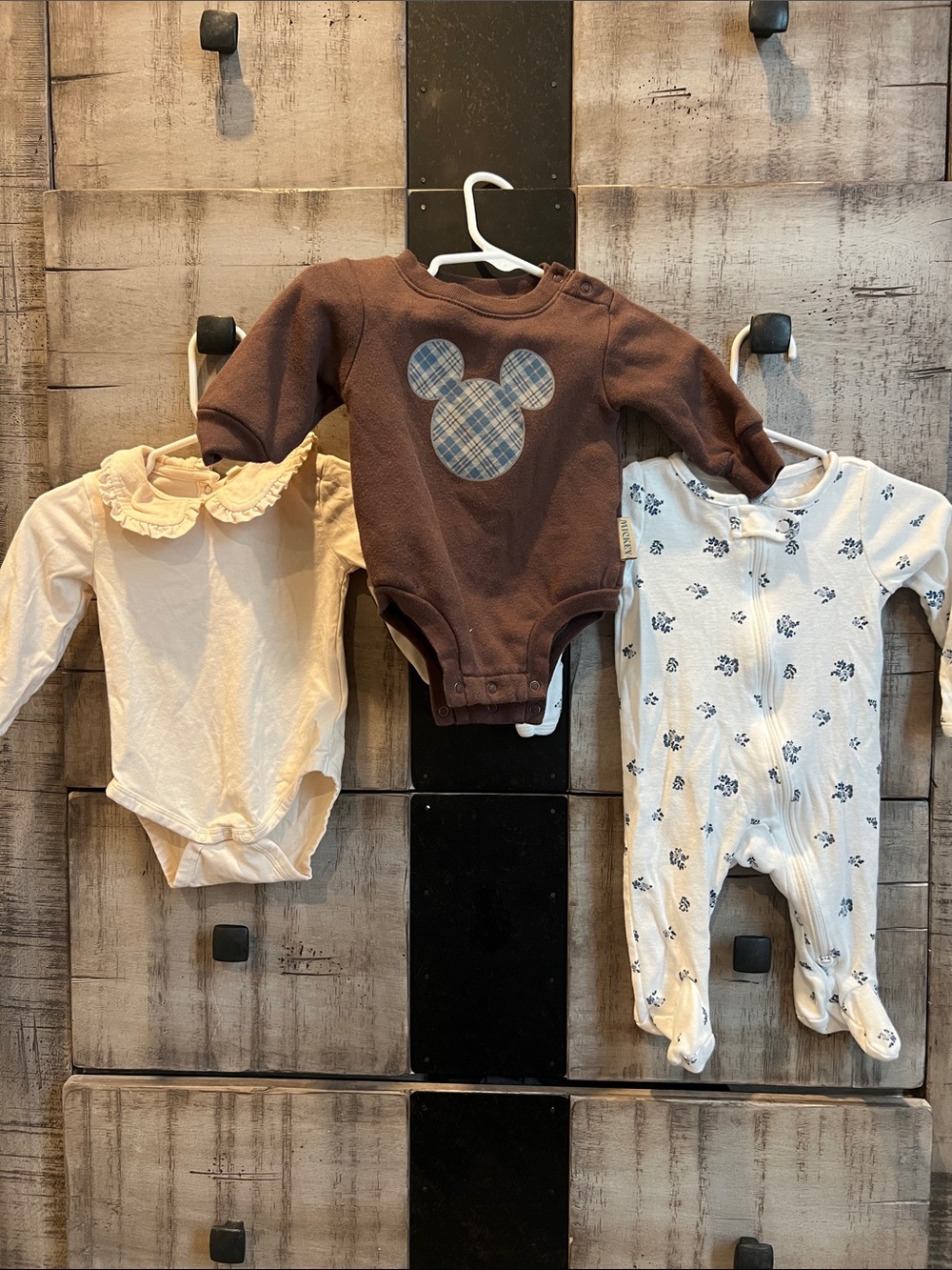 0-3m Bundle including Disney Baby